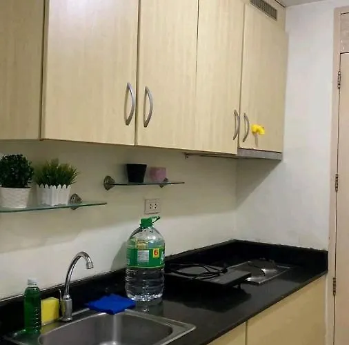 Chateau Elysee A8 Near Airport And Sm Mall, Wifi Apartment *