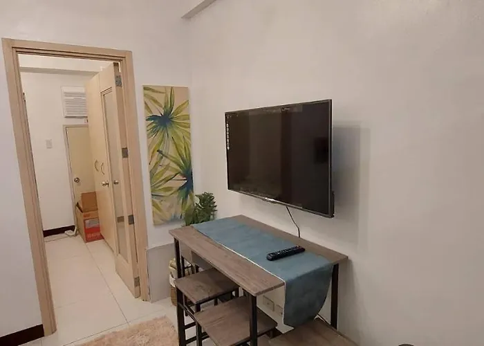 Chateau Elysee A8 Near Airport And Sm Mall, Wifi